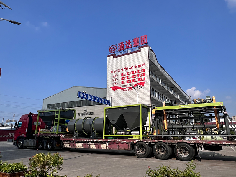 雞屎加工有機(jī)肥的小型設(shè)備特點(diǎn)，投資預(yù)算